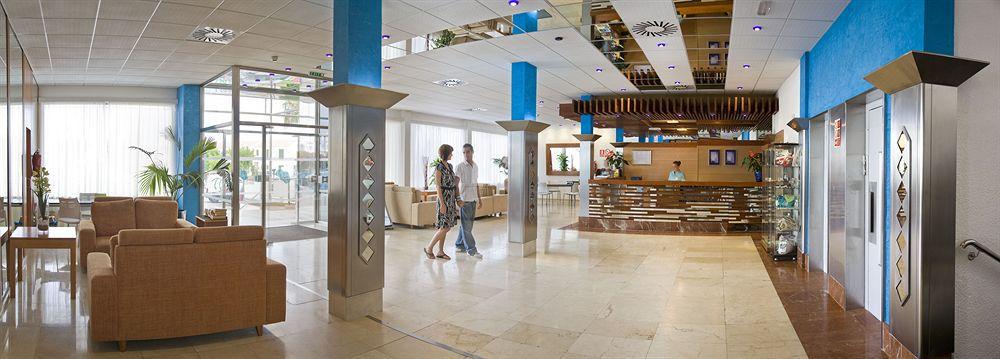 Globales Cala'N Bosch Hotel Cala en Bosc Interior photo