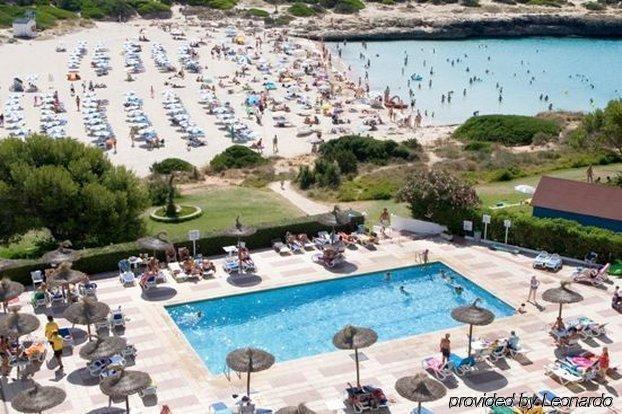 Globales Cala'N Bosch Hotel Cala en Bosc Facilities photo